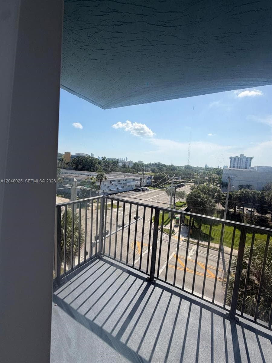 CORONADO TOWERS · #512 in North Miami - Photo 8