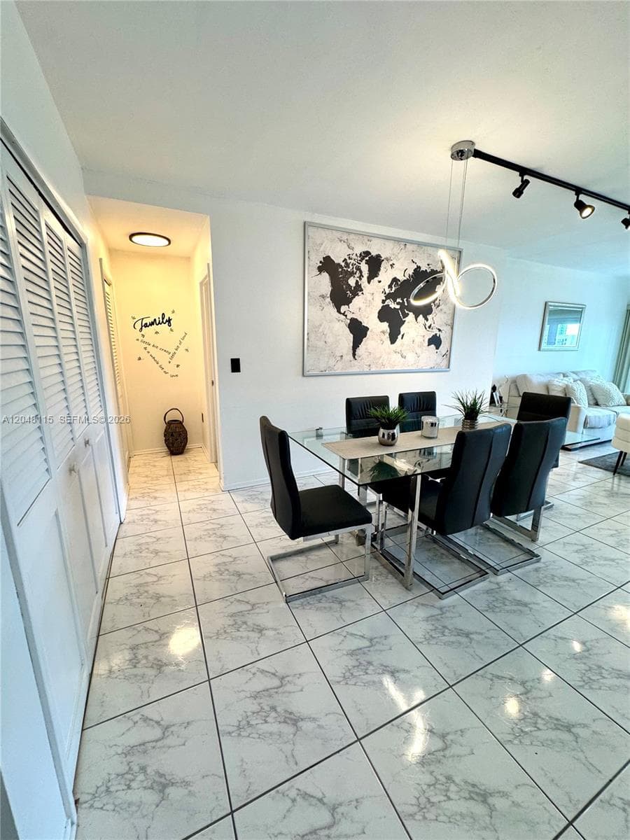 Arlen House · #1603 in Sunny Isles Beach - Photo 9