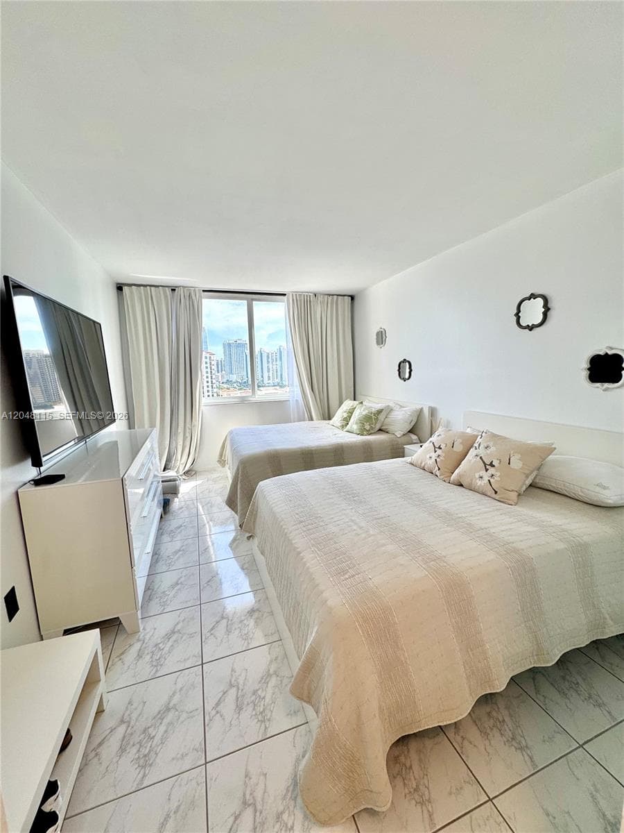 Arlen House · #1603 in Sunny Isles Beach - Photo 14
