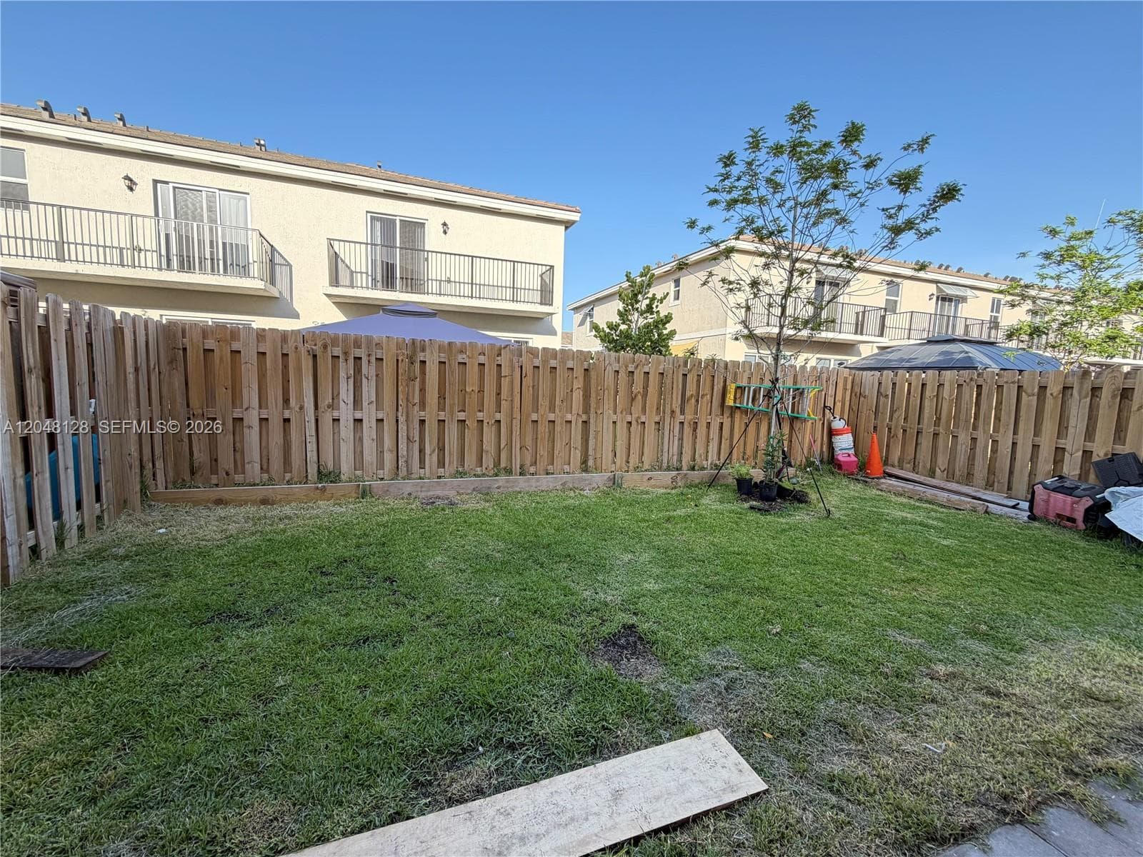 159 NE 13th Ter photo 20