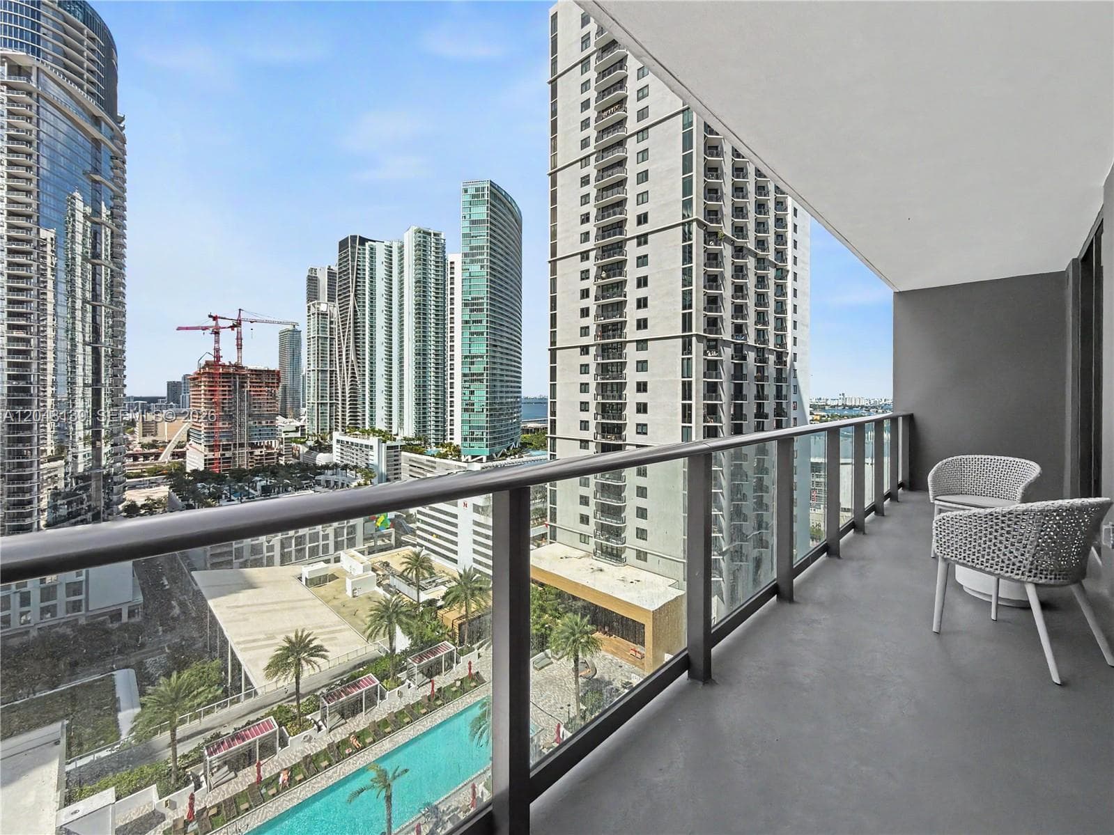Gale Hotel & Residences (Natiivo) · #2002 in Miami - Photo 12