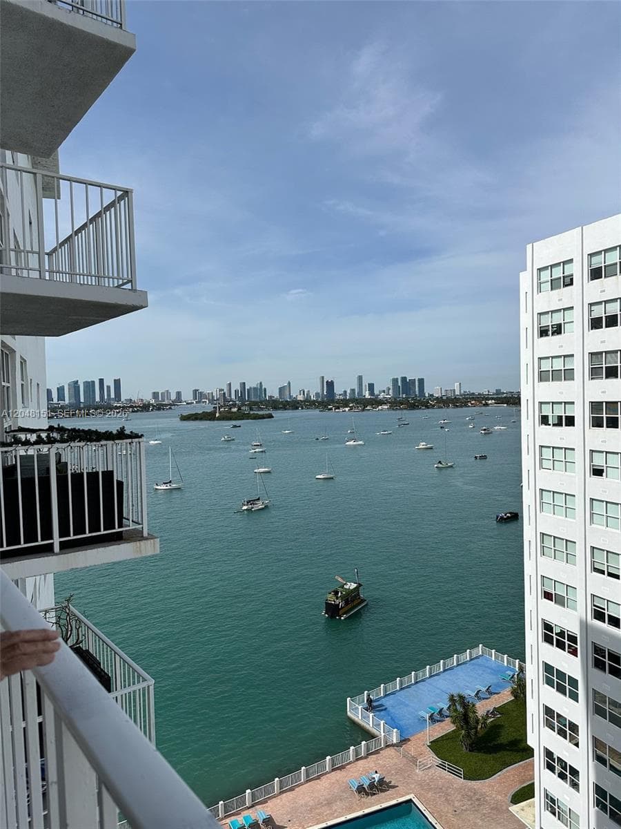 BAYVIEW TERR CONDO · #1104 in Miami Beach - Photo 13