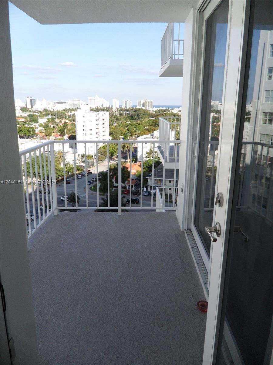 BAYVIEW TERR CONDO · #1104 in Miami Beach - Photo 17