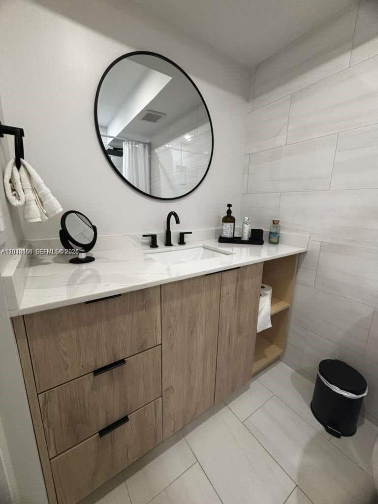 Winston Tower 200 · #1215 in Sunny Isles Beach - Photo 13