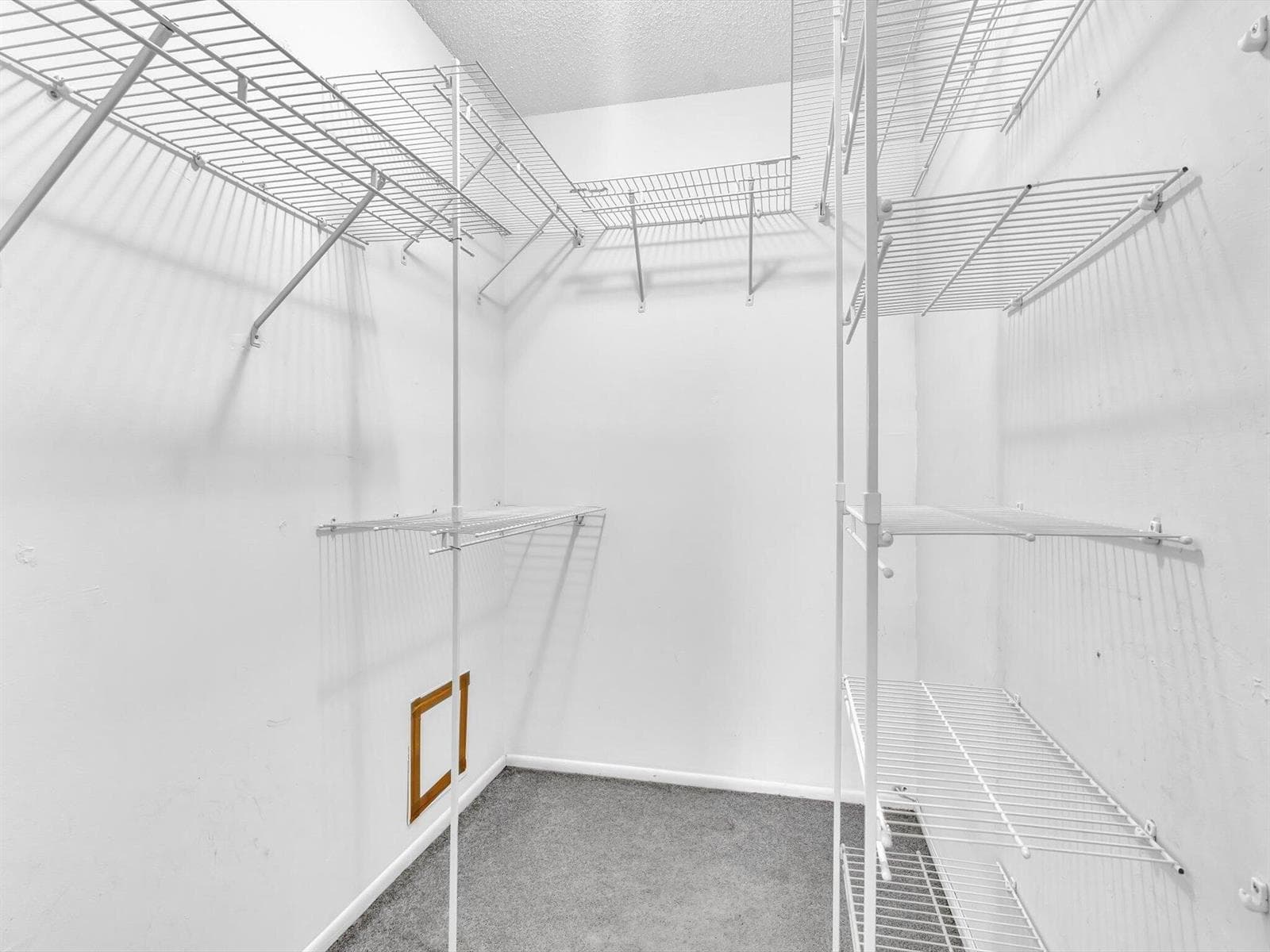Walk in Closet