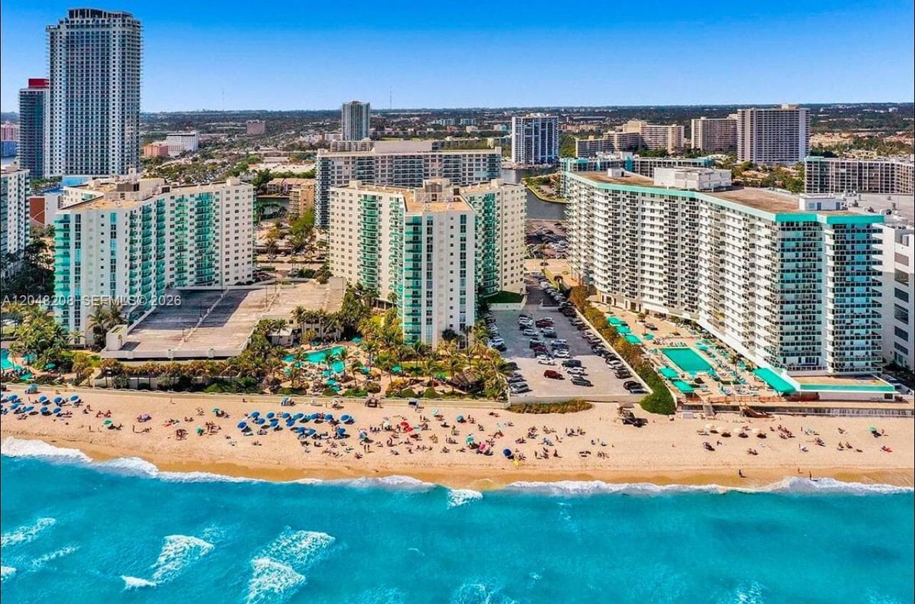 TIDES ON HOLLYWOOD BEACH · #9B in Hollywood - Photo 1
