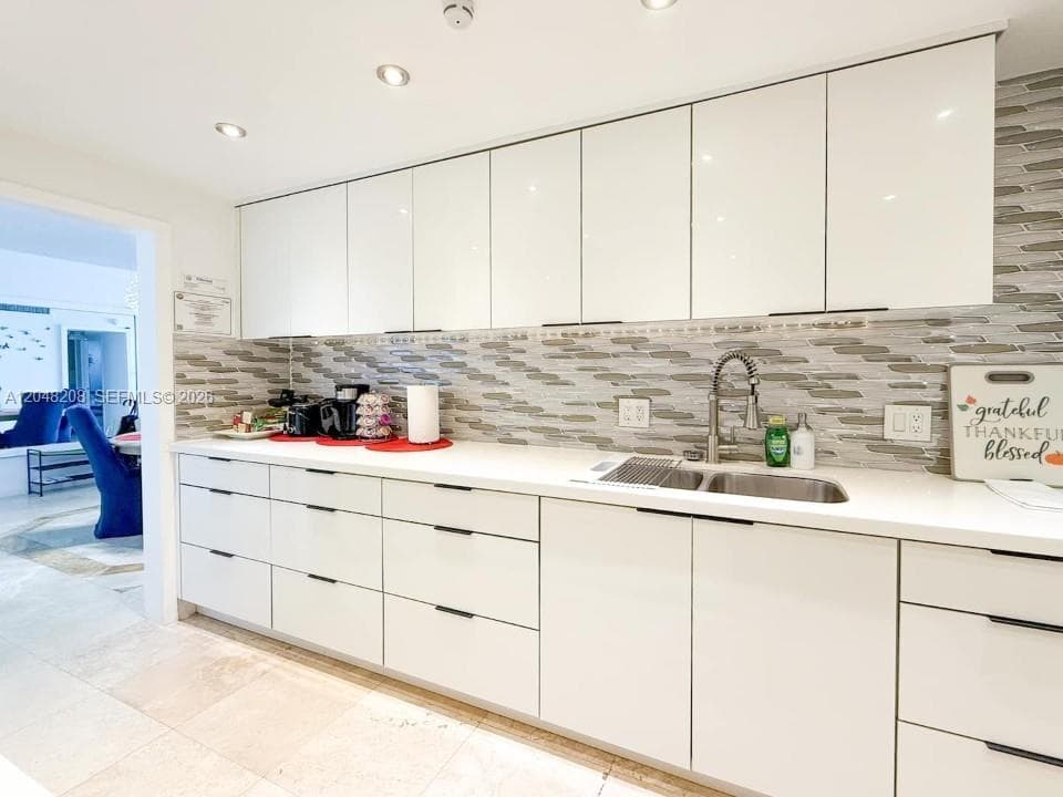 TIDES ON HOLLYWOOD BEACH · #9B in Hollywood - Photo 8