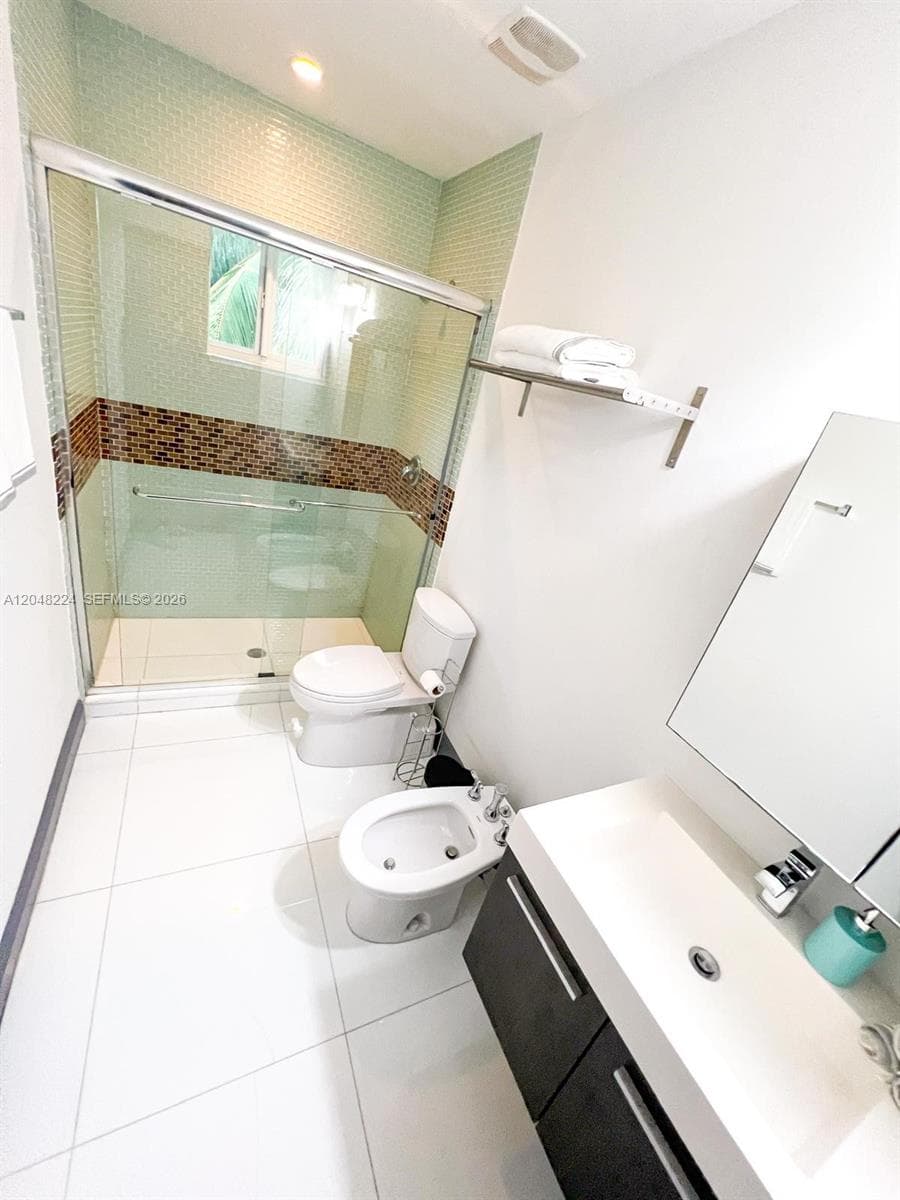 12388 N Bayshore Dr photo 20