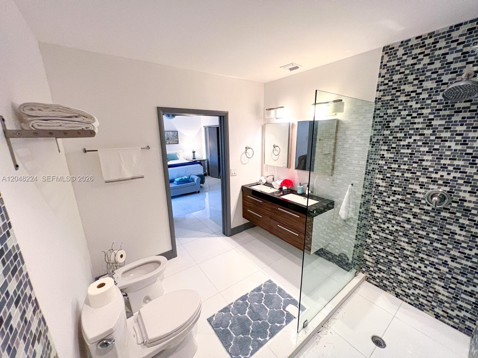 12388 N Bayshore Dr photo 8