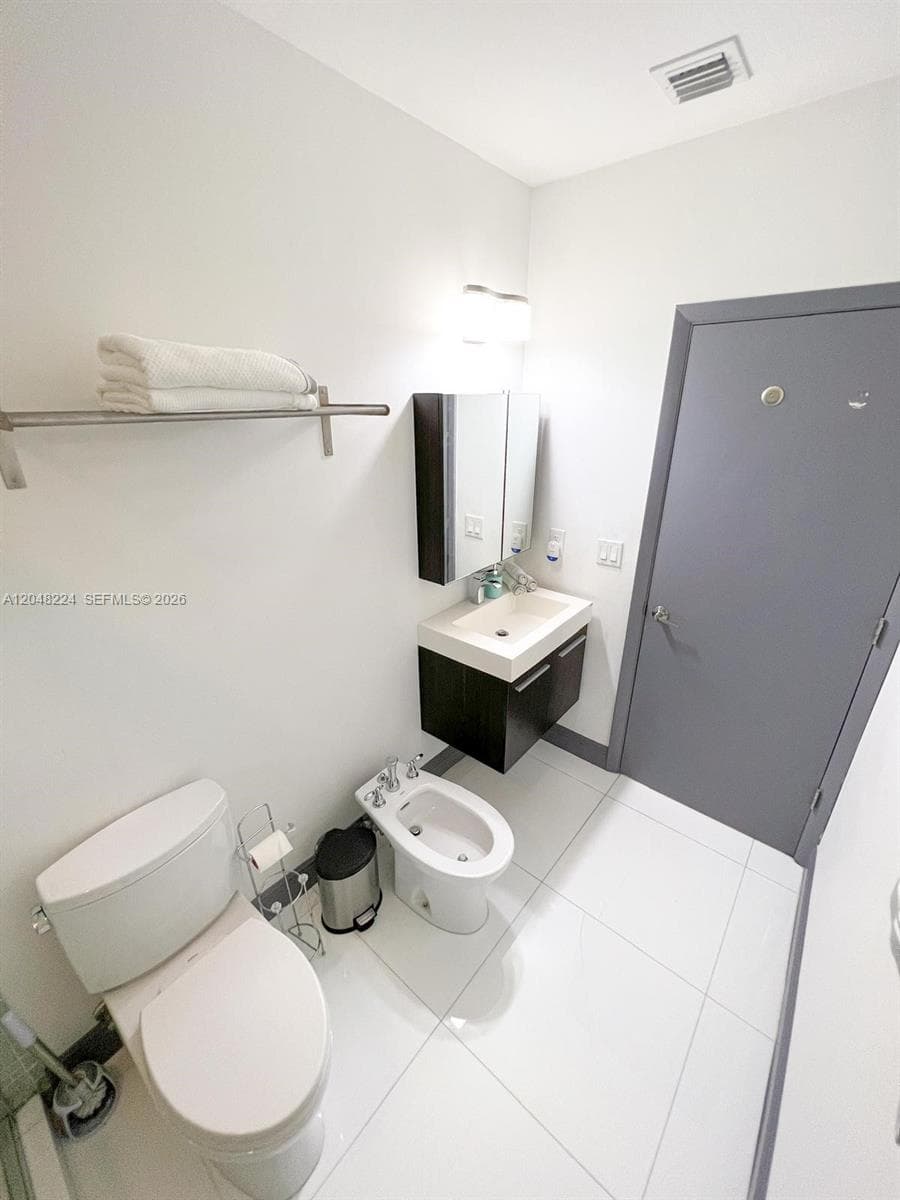 12388 N Bayshore Dr photo 21
