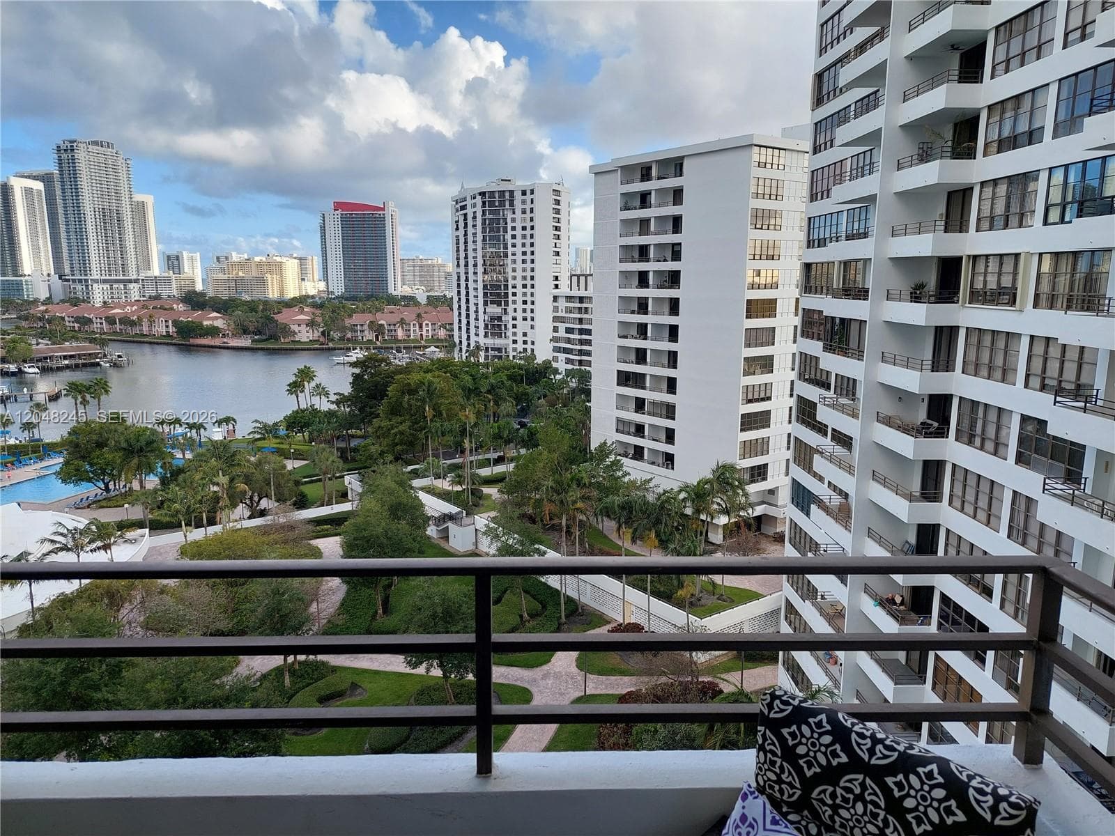 OLYMPUS CONDO PHASE · #1018 in Hallandale Beach - Photo 10