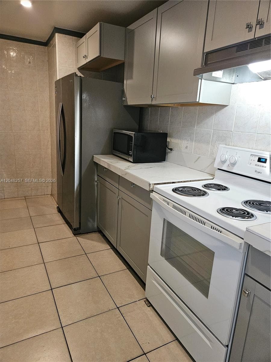 Kitchen 5