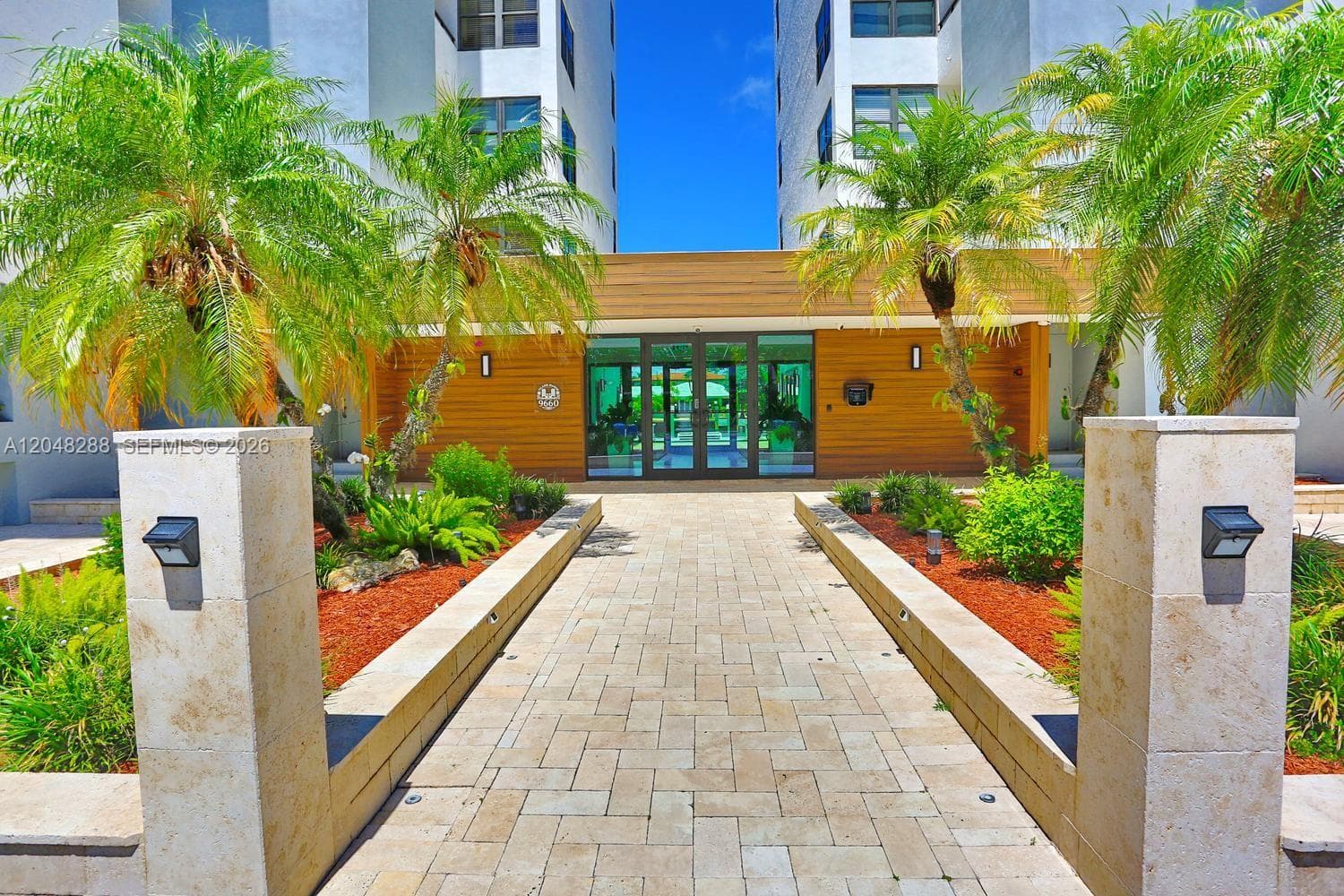 Island Manor Condo · #5A in Bay Harbor Islands - Photo 4