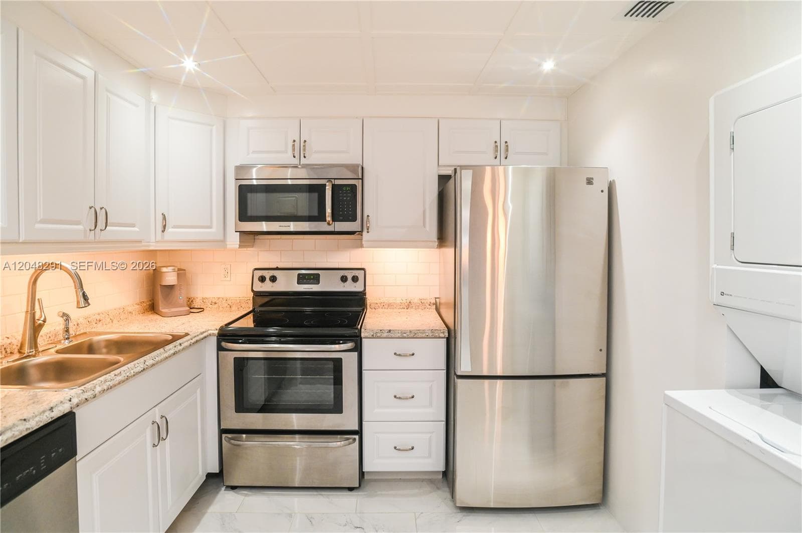 CYPRESS CLUB CONDO · #324 in Pompano Beach - Photo 1