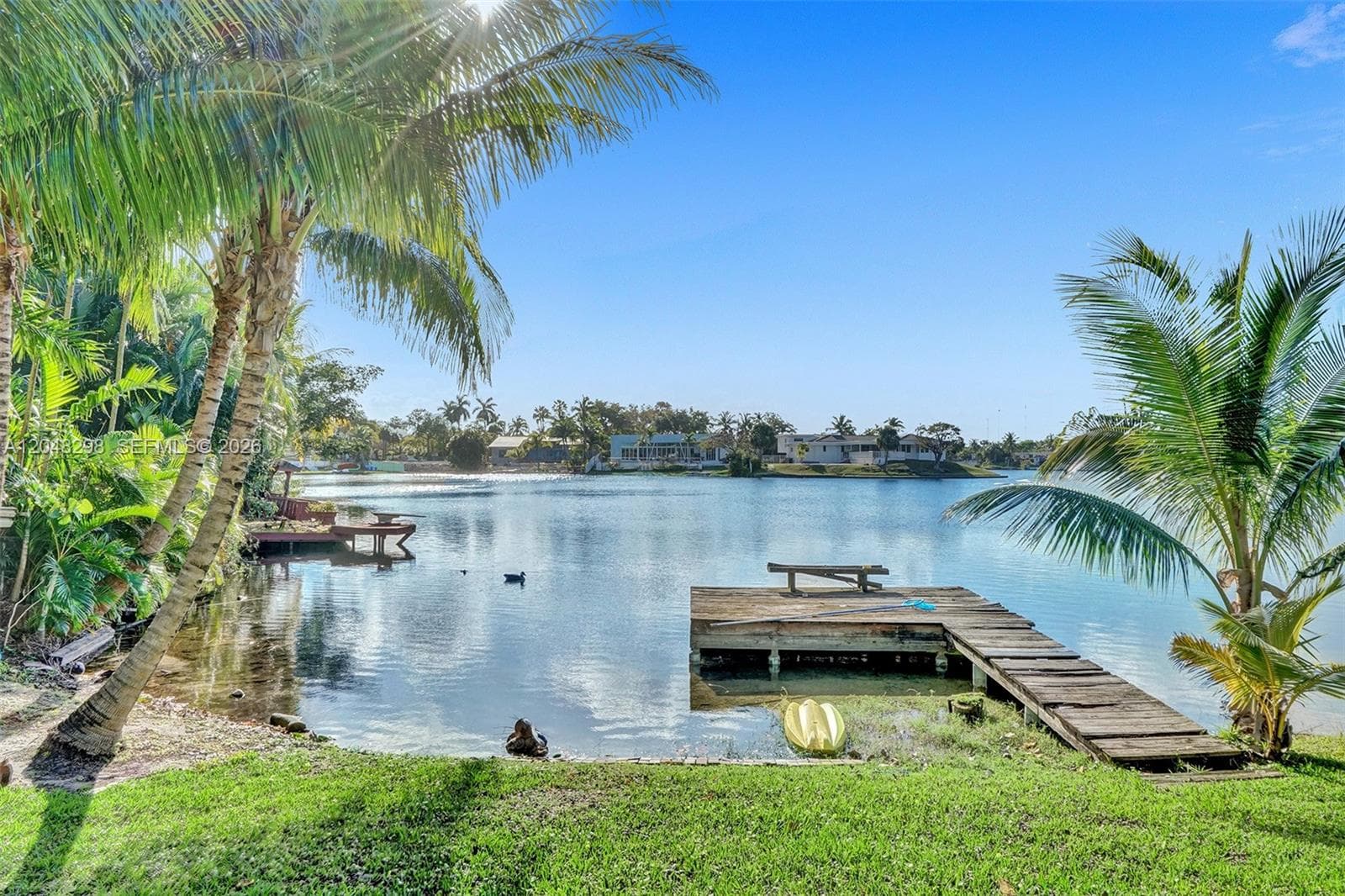 Spring lake where you can swim, use kayaks, paddle or electric boats