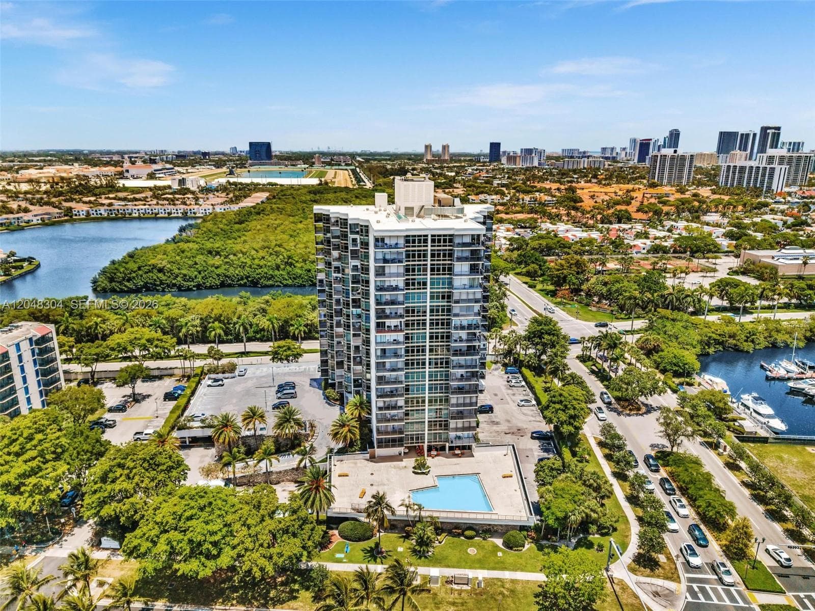 BONAVISTA CONDO · #905 in Aventura - Photo 43