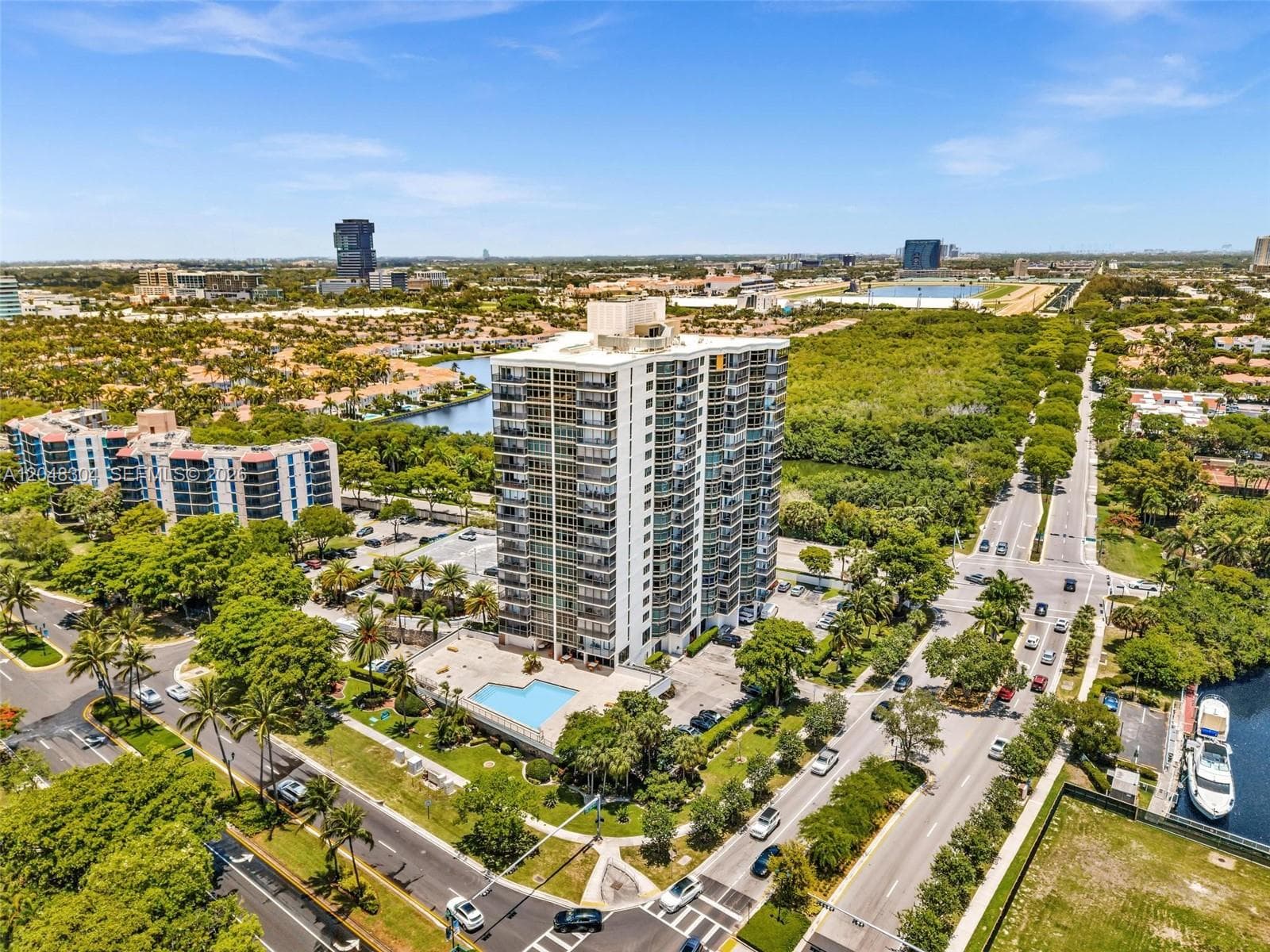 BONAVISTA CONDO · #905 in Aventura - Photo 44