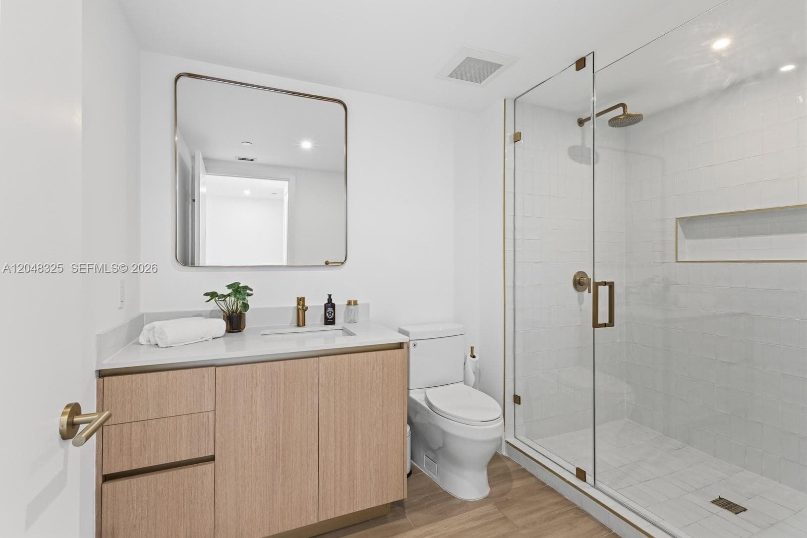 90 Ne 32ND · #1018 in Miami - Photo 4