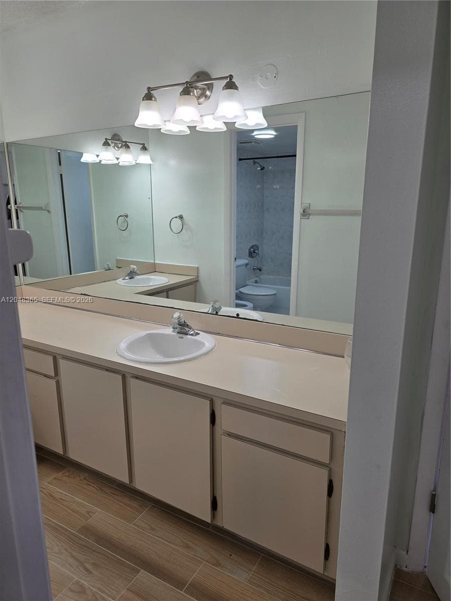 MILLER GARDENS CONDO · #2310 in Miami - Photo 10
