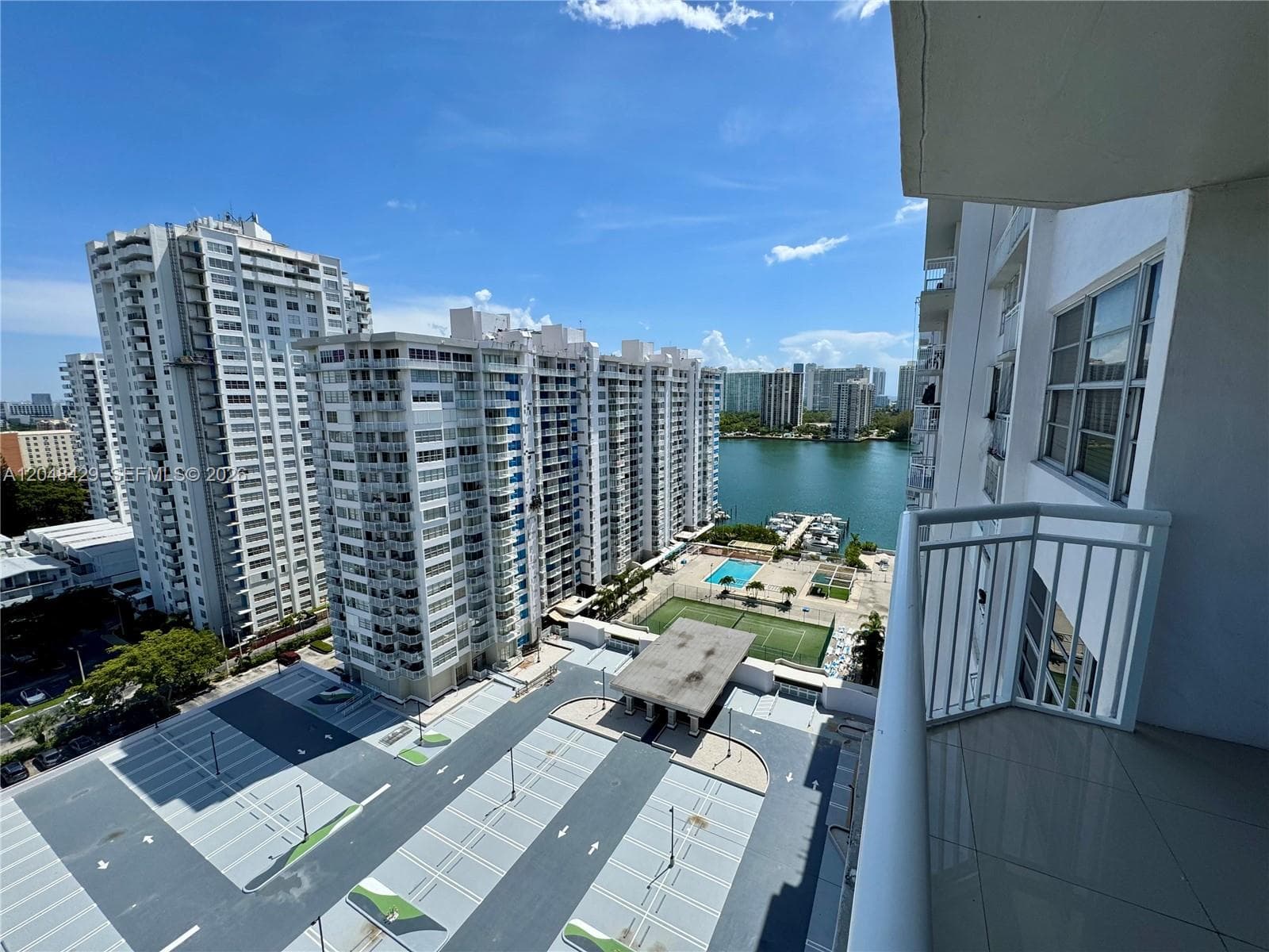 DEL PRADO MARINA · #1802 in Aventura - Photo 16