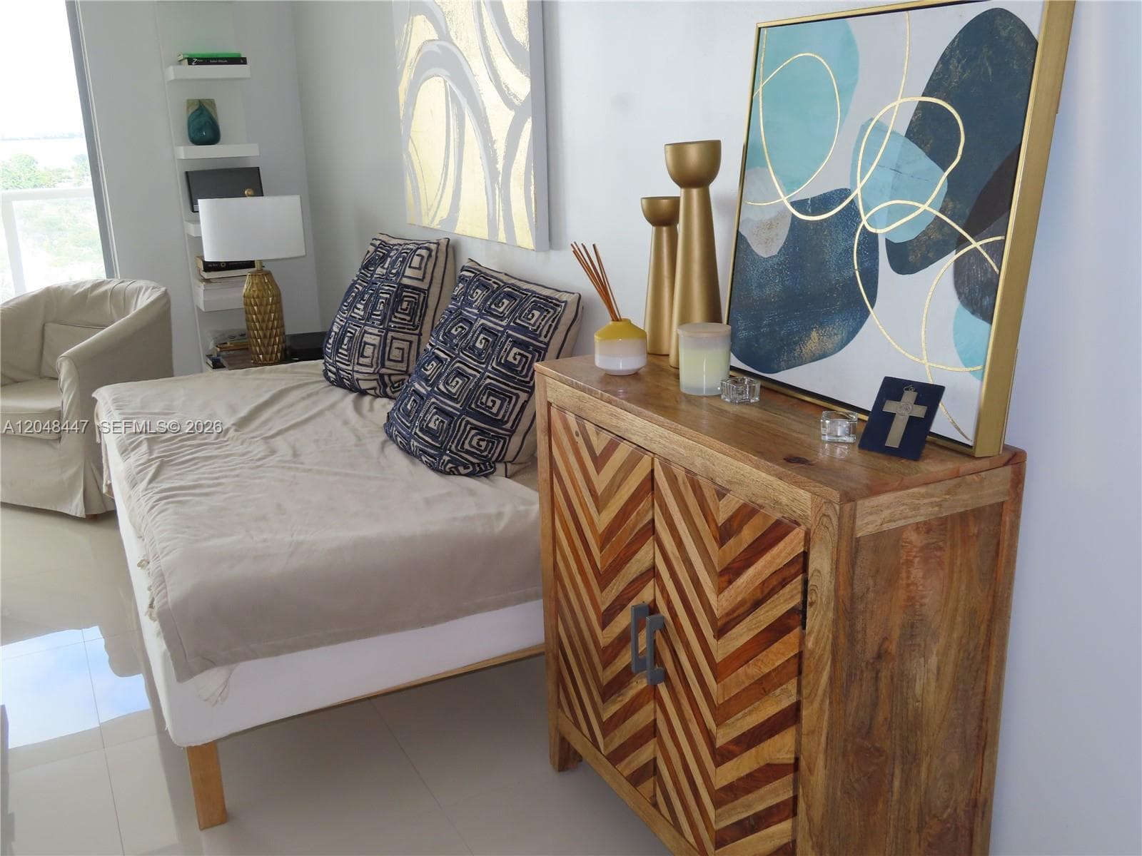 ARLEN BEACH CONDO · #1703 in Miami Beach - Photo 3