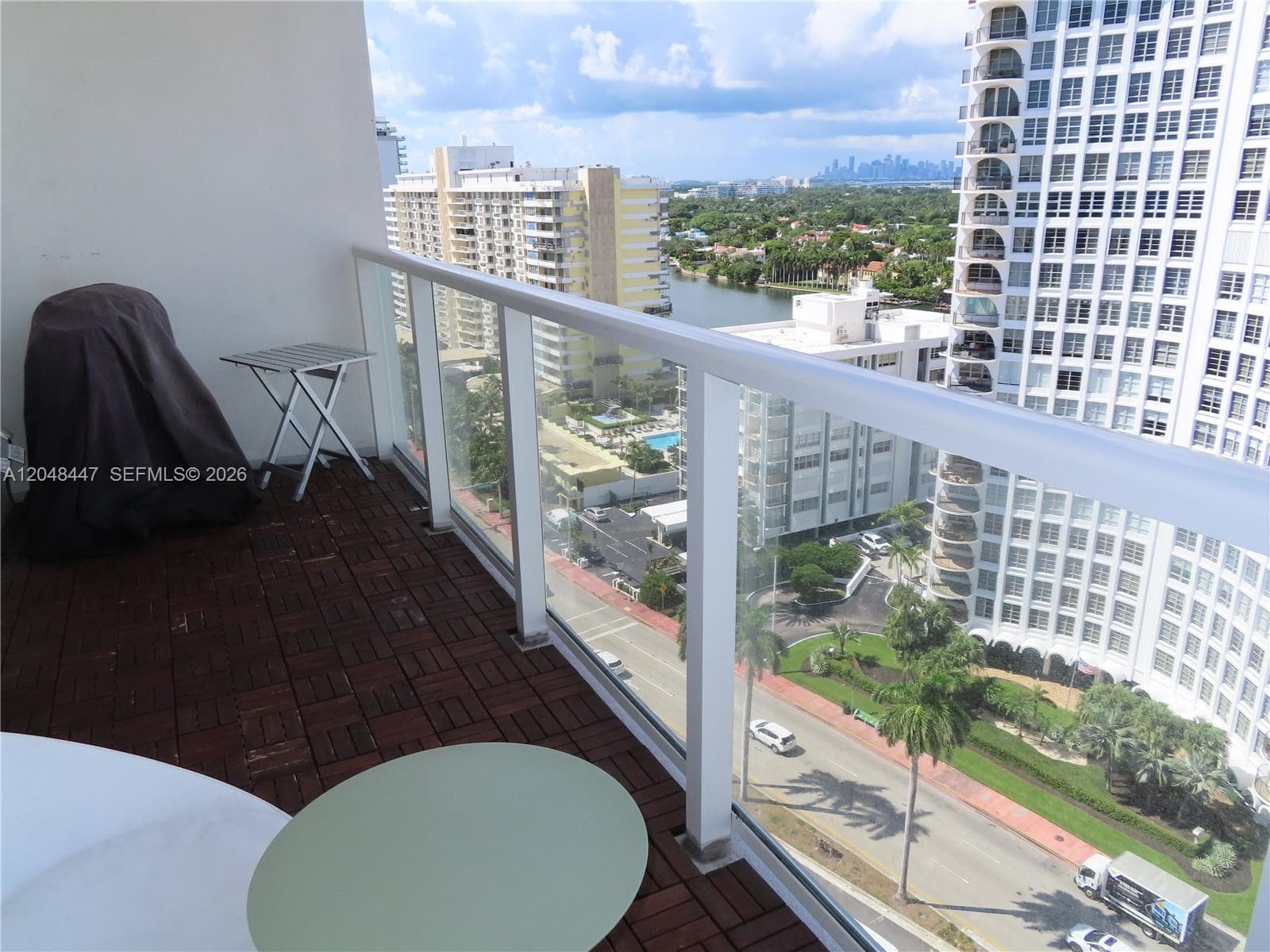 ARLEN BEACH CONDO · #1703 in Miami Beach - Photo 5