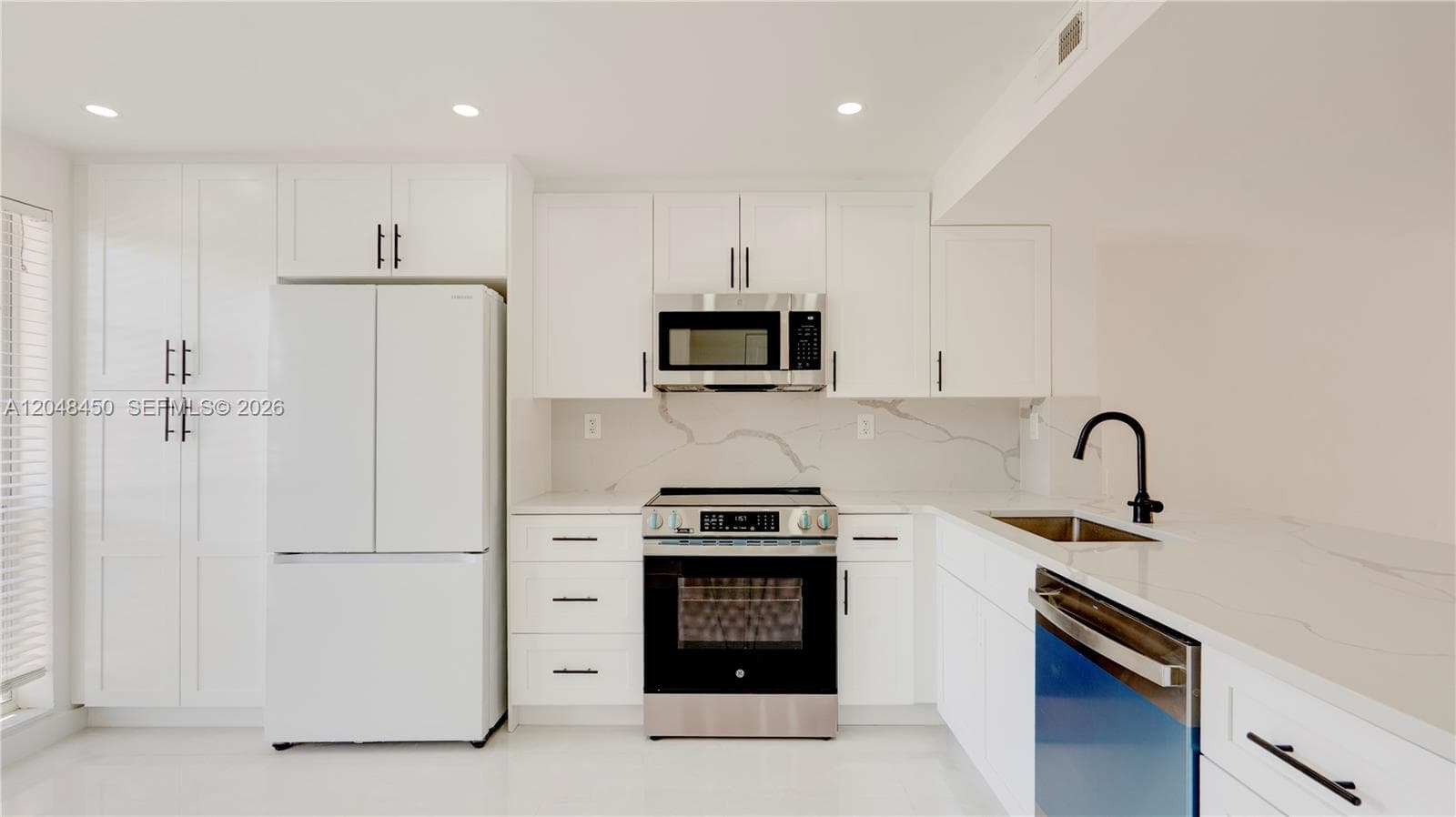 933 NE 24th Ave #169 photo 2
