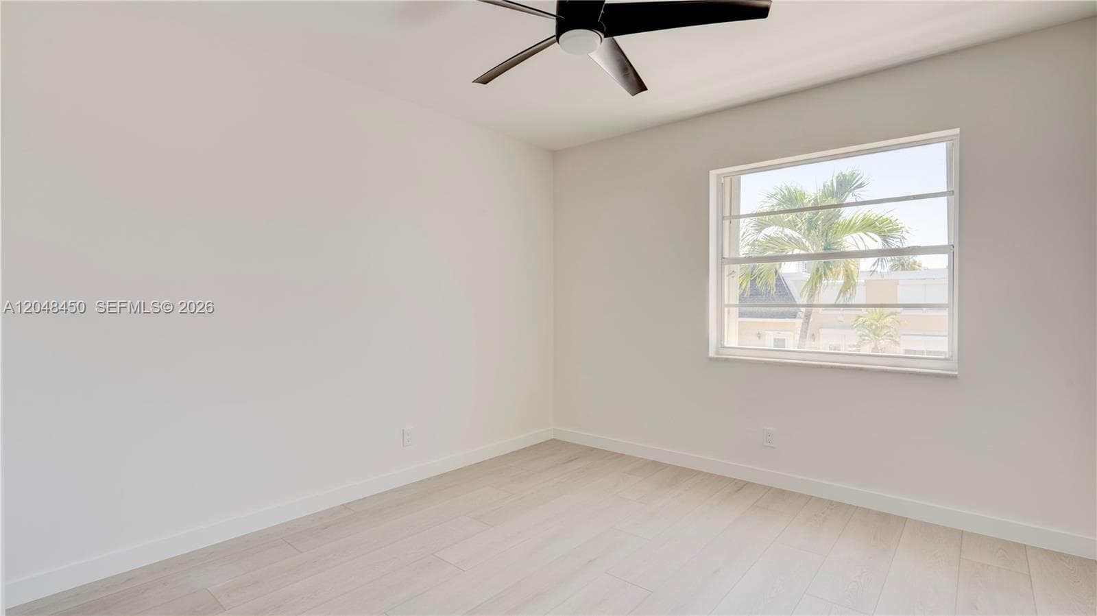 933 NE 24th Ave #169 photo 28