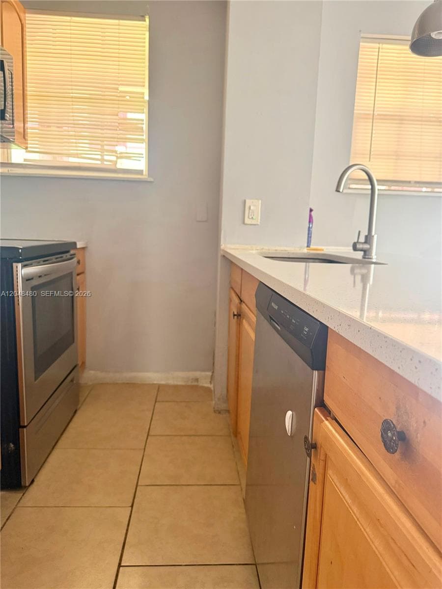 THE ARABIAN ARMS CONDO · #1 in Opa-Locka - Photo 5
