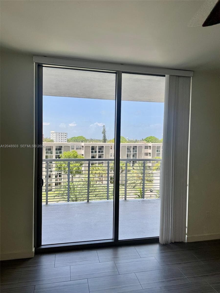 Circ Residences Condo · #517 in Hollywood - Photo 9