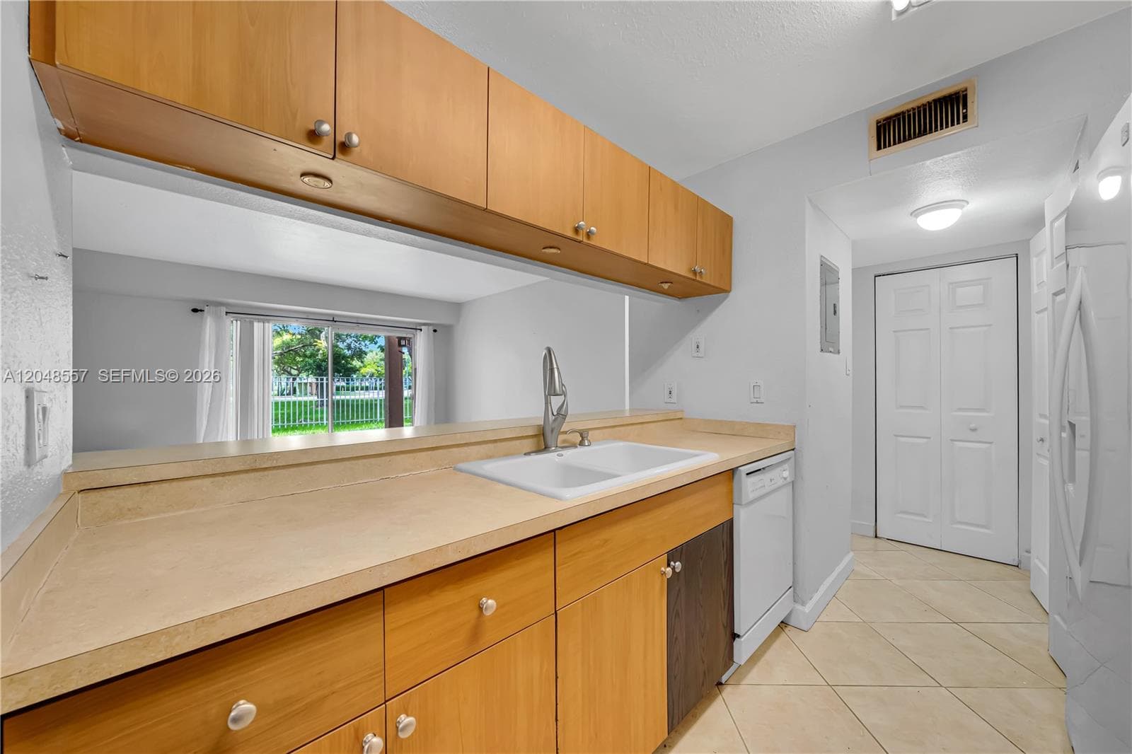 ROYAL PALM PLACE · #106 in Miami - Photo 13