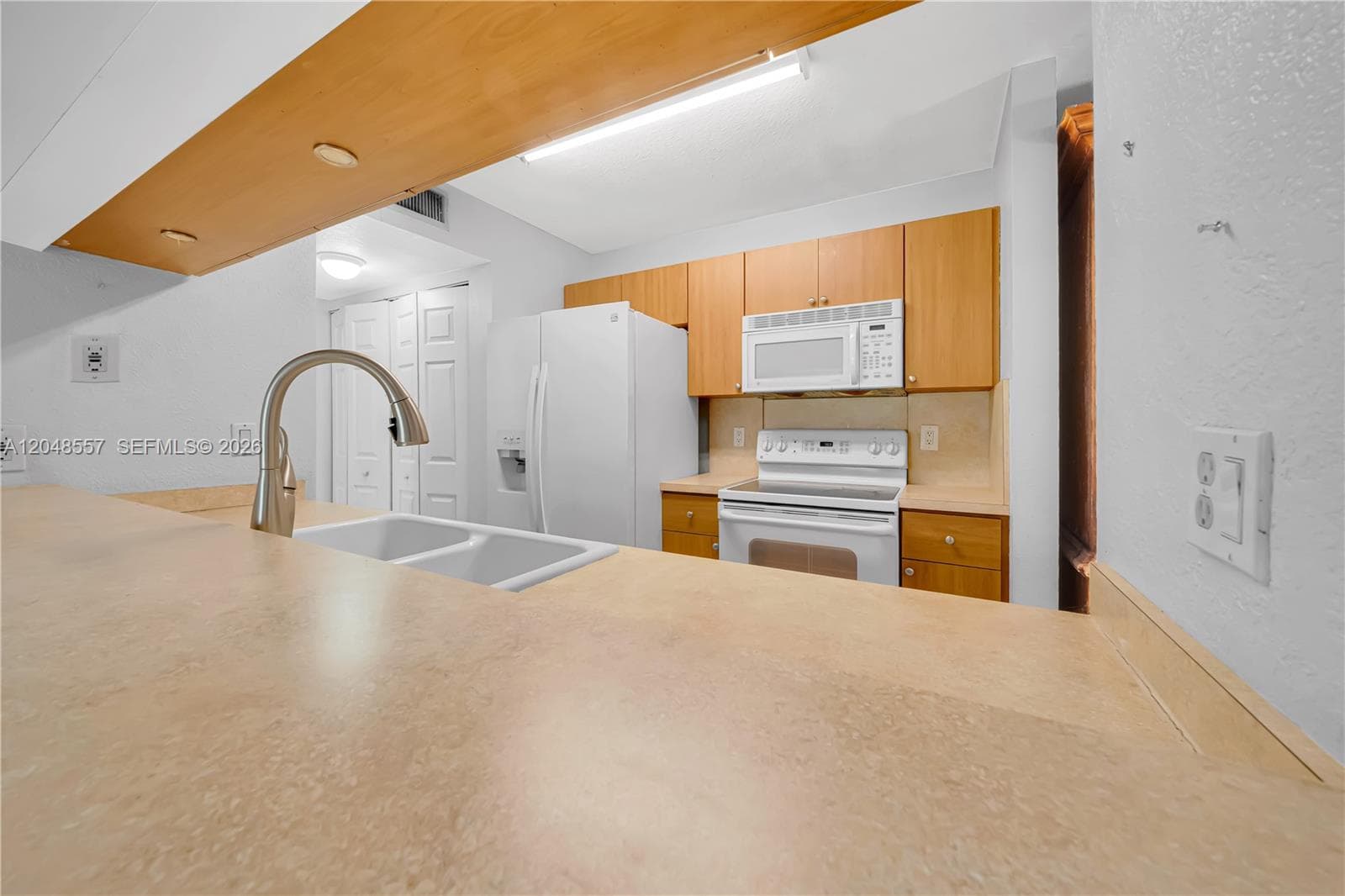 ROYAL PALM PLACE · #106 in Miami - Photo 11