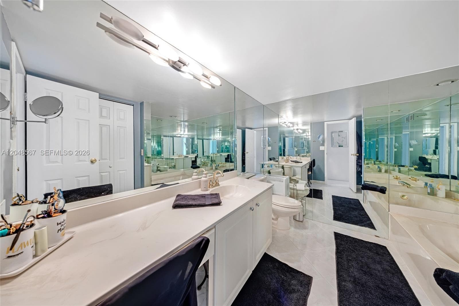 OCEANVIEW PARK CONDO · #230 in Hallandale Beach - Photo 8