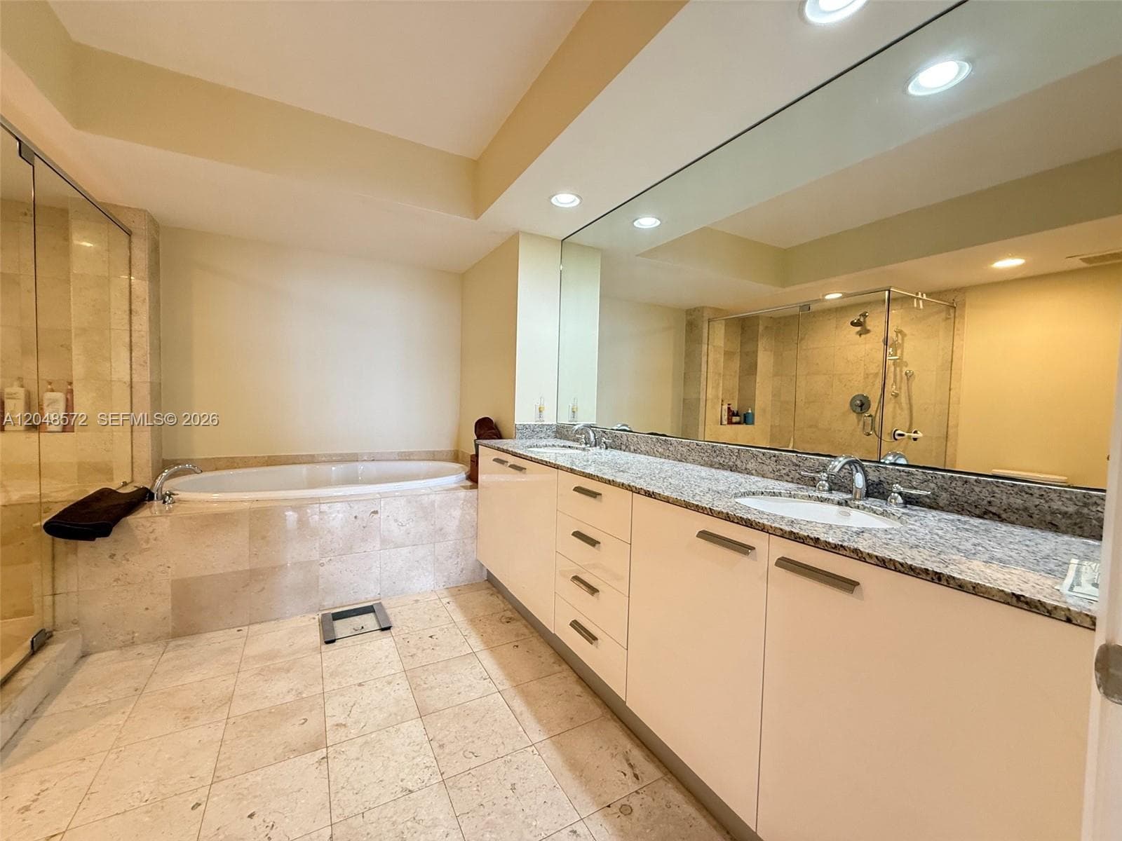 BEACH CLUB THREE CONDO · #2203 in Hallandale Beach - Photo 24
