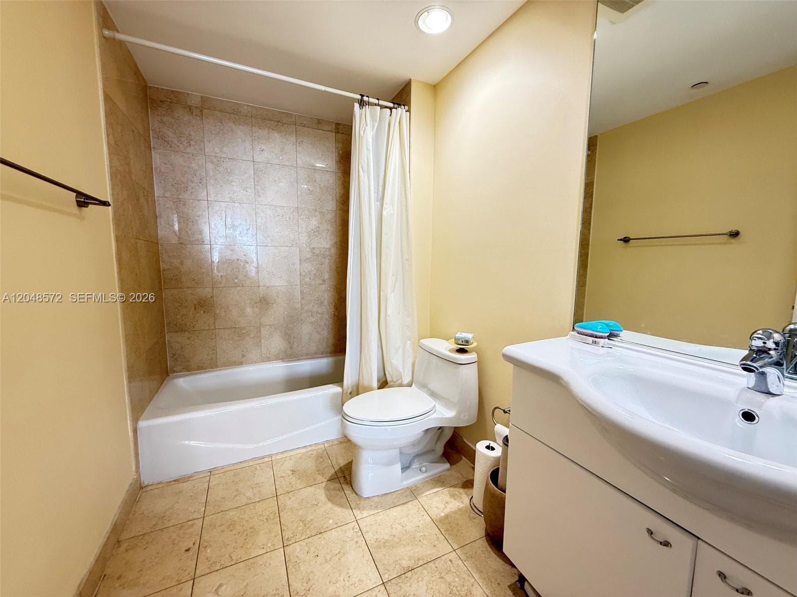 BEACH CLUB THREE CONDO · #2203 in Hallandale Beach - Photo 29