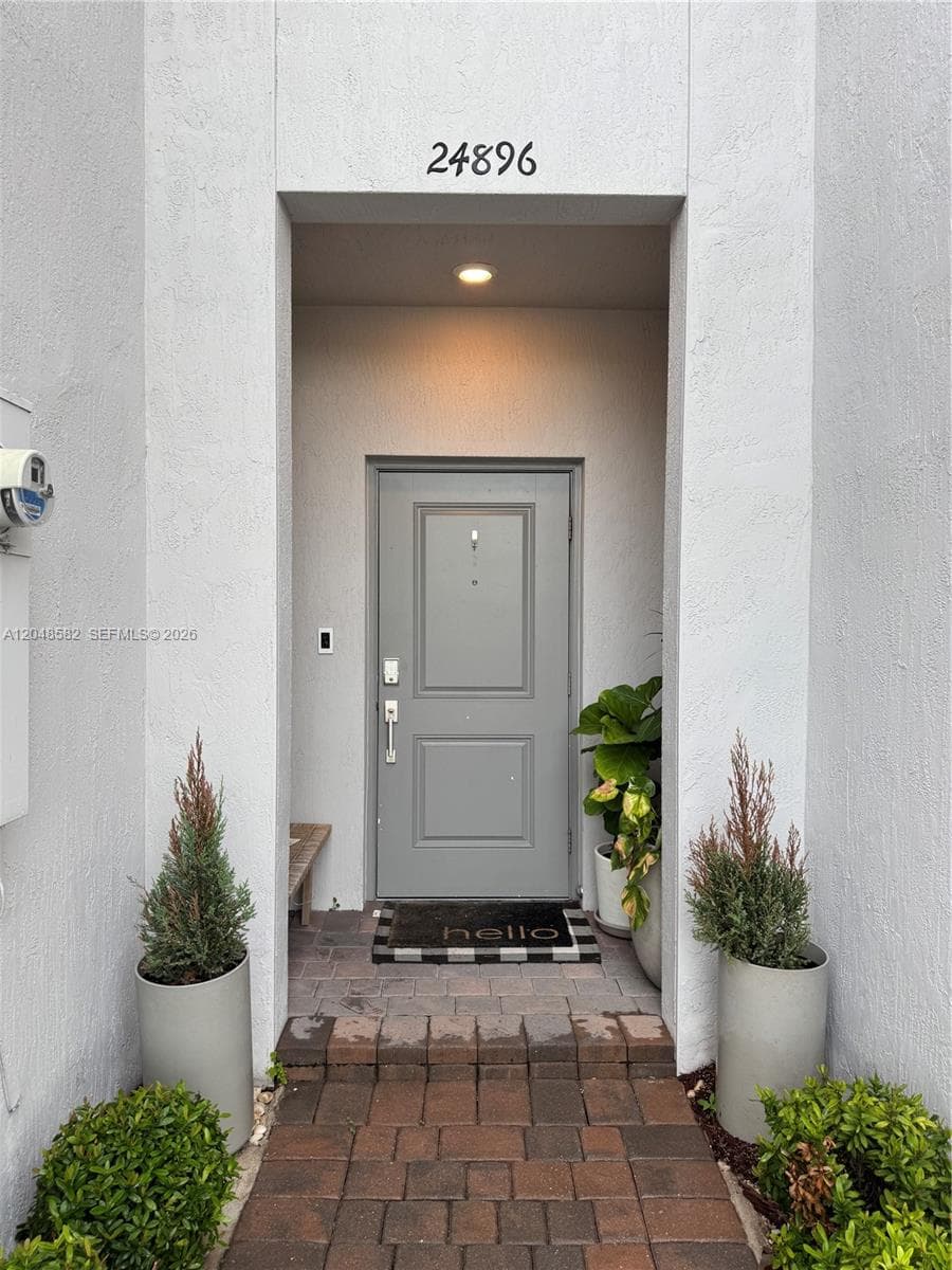24896 SW 107th Ave photo 2