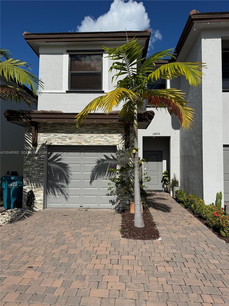 24896 SW 107th Ave photo 1