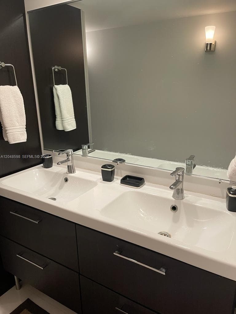 ARLEN BEACH CONDO · #1411 in Miami Beach - Photo 10