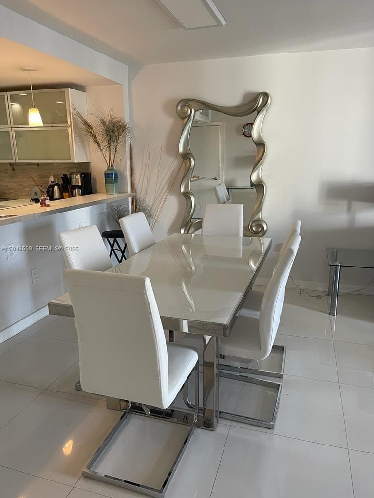 ARLEN BEACH CONDO · #1411 in Miami Beach - Photo 4