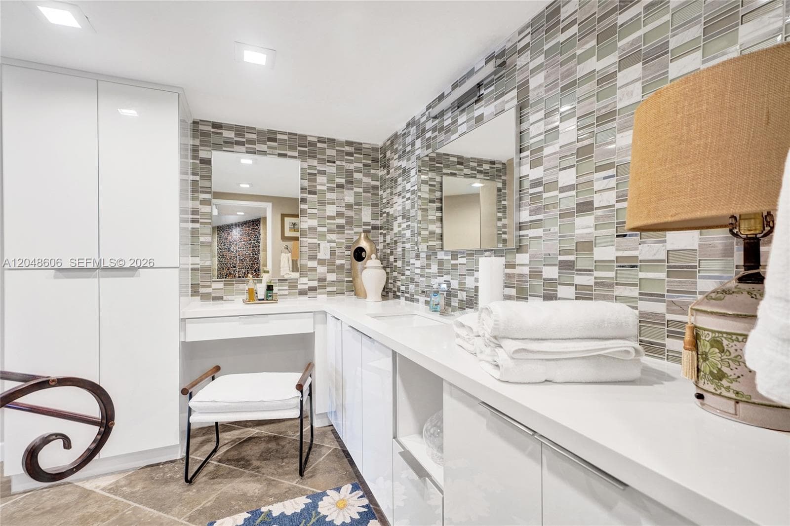 FOUR WINDS CONDO · #1402 in Surfside - Photo 9
