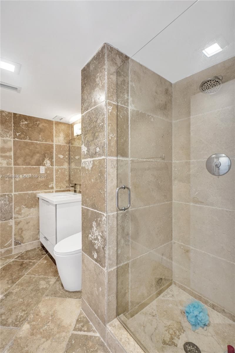 FOUR WINDS CONDO · #1402 in Surfside - Photo 14