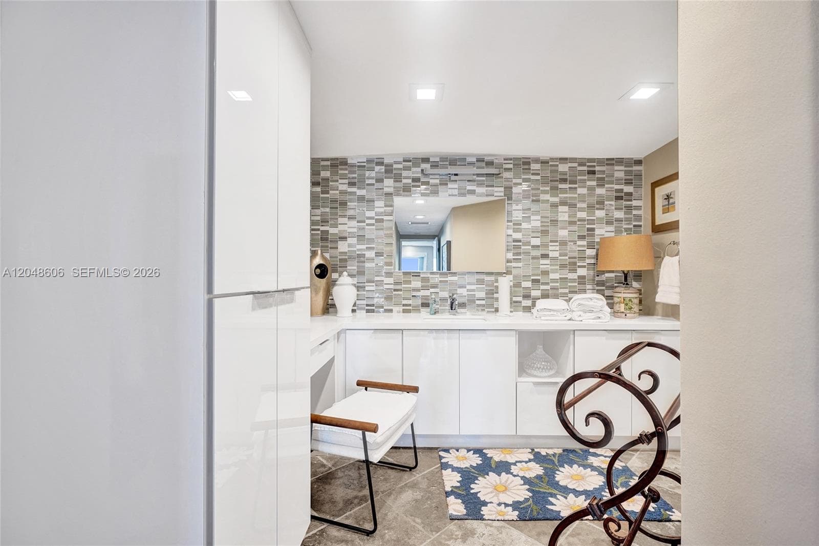 FOUR WINDS CONDO · #1402 in Surfside - Photo 8