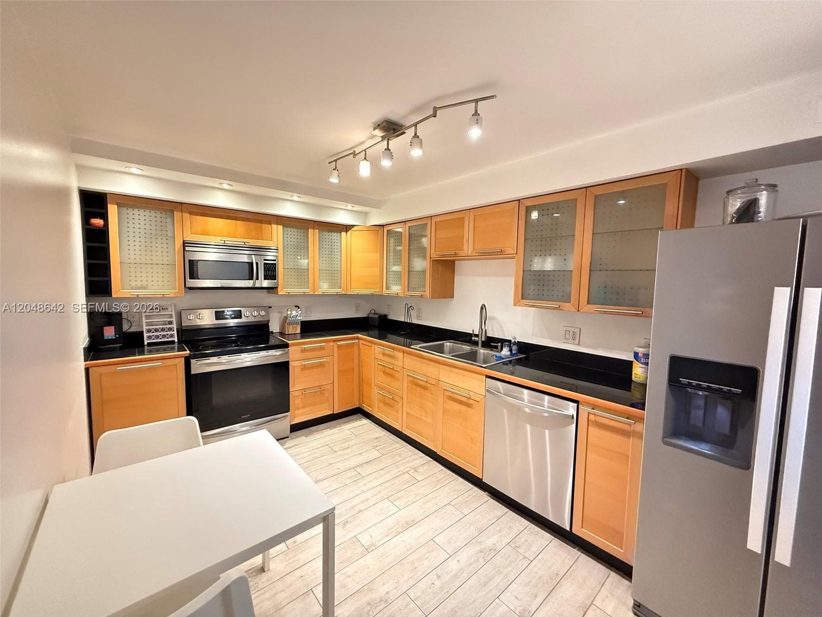 LA MER ESTATES SOUTH COND · #1607 in Hallandale Beach - Photo 9