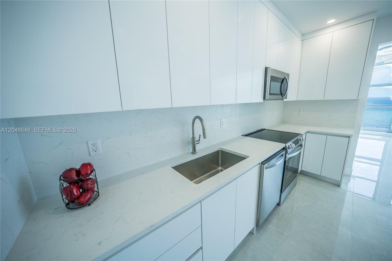 CRYSTAL HOUSE CONDO · #14H in Miami Beach - Photo 17