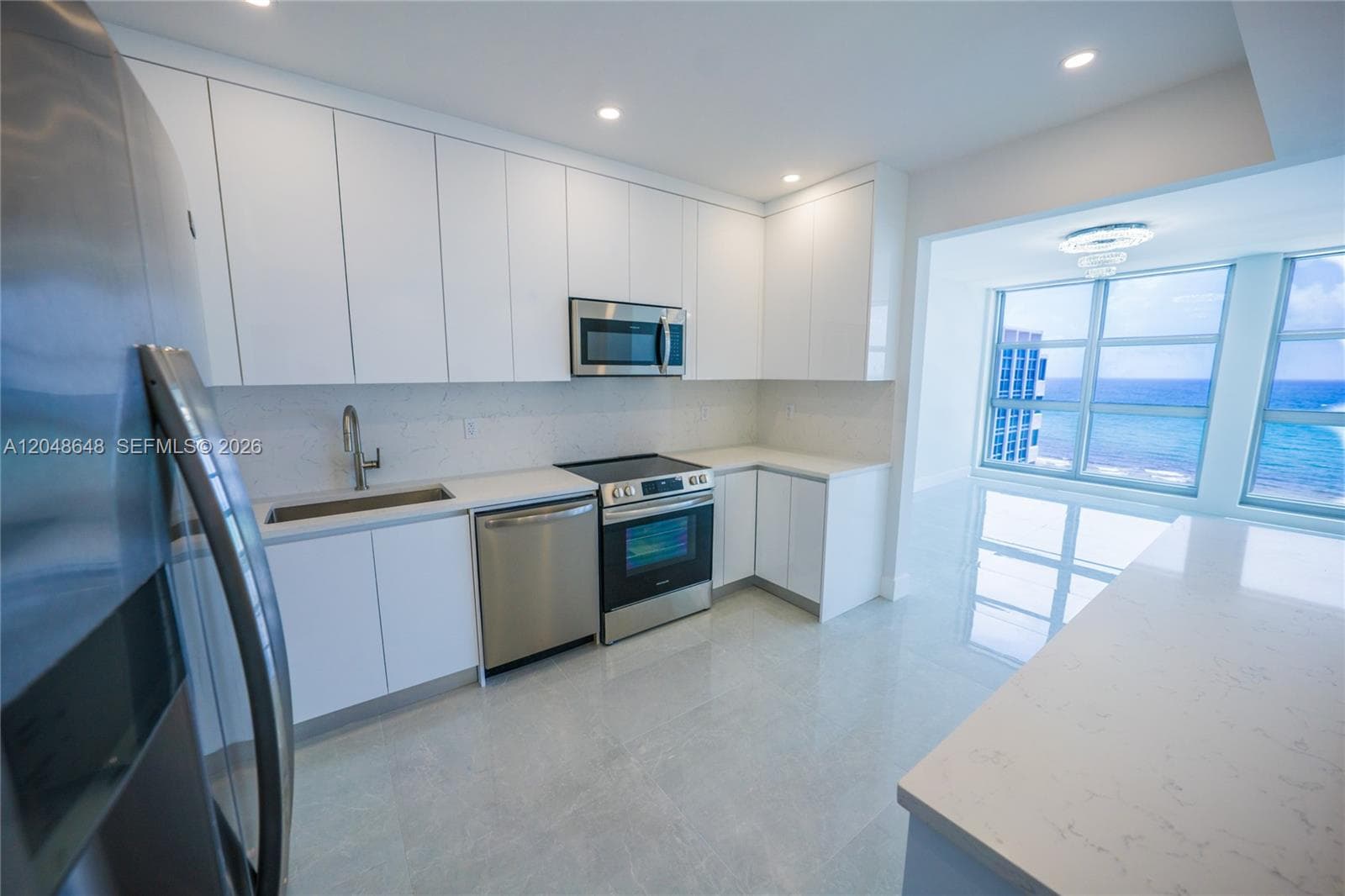 CRYSTAL HOUSE CONDO · #14H in Miami Beach - Photo 16