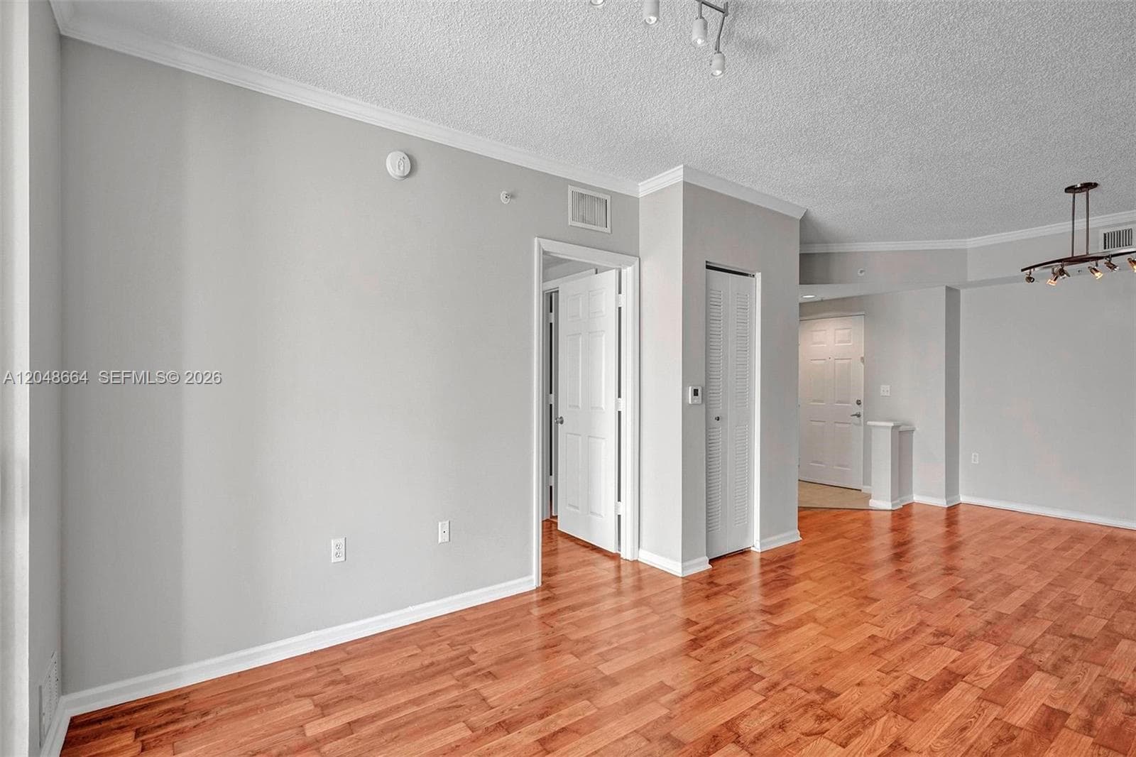 Porto Bellagio · #2802 in Sunny Isles Beach - Photo 6
