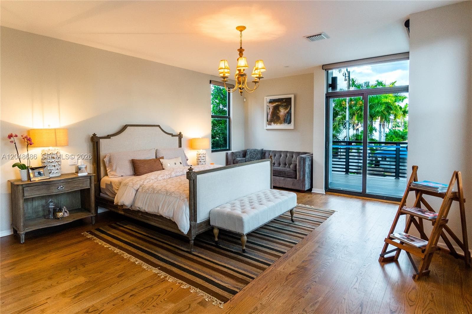 255 PALM AVENUE photo 10