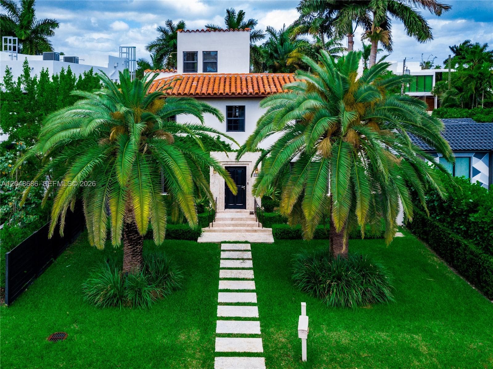 255 PALM AVENUE photo 19