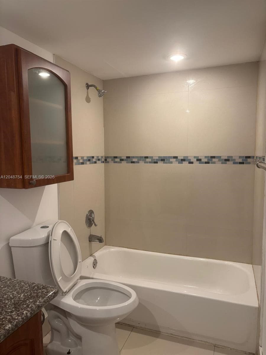 Villa Bellini · #211 in Hialeah - Photo 6