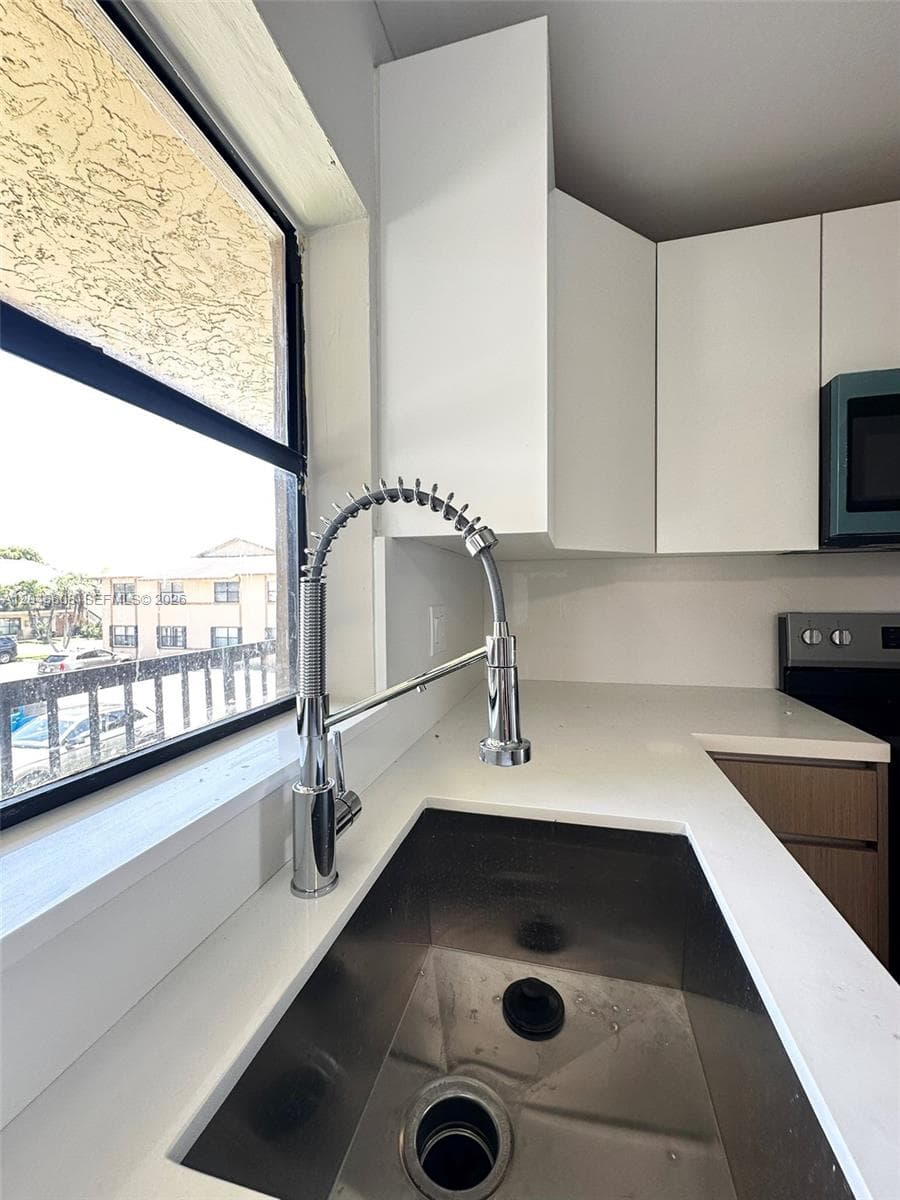 LAGO GRANDE TWO CONDO · #202-28 in Hialeah - Photo 10